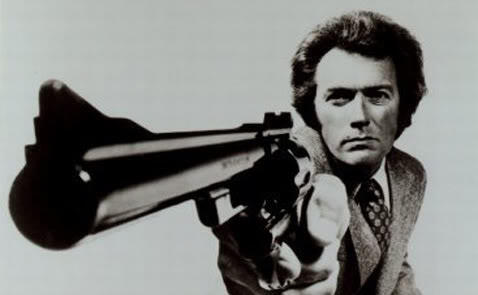 [Immagine: Clint-Eastwood-Ispettore-Callaghan.jpg]